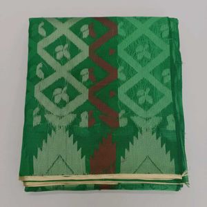 new Elegant Green saree with blouse piece