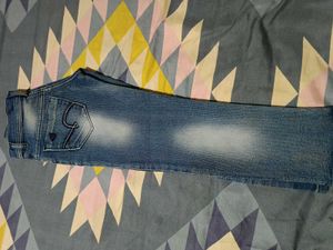 It&#39;s A New Jeans