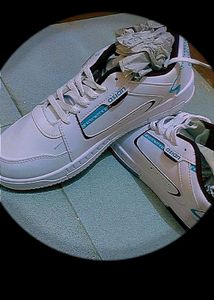 Stylish White Shooes For Man&#39;s
