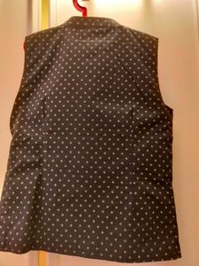 Benetton Navy Blue Printed Waist Coat Size 6-8 Yr