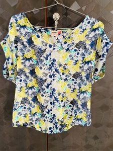 Floral V Neck Crop Top