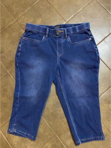 Unused Go Colours Womens Denim Knee Length Shorts