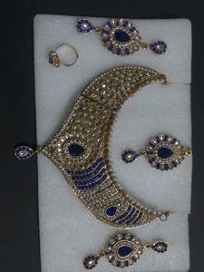 Blue Diamond Jewellery Set With Ring