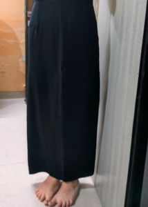 Black Straight Long Skirt ! ✨🖤{ Below Knee But Not Full Length It&#39;s Ankle Length } ✨