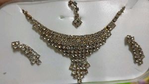 Sparkling Necklace Set