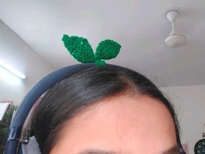 Headphone Crochet Leaf