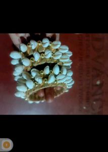 Kundan Set Free 4 Bangles