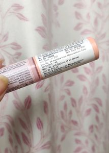 Essence Lip Booster Serum