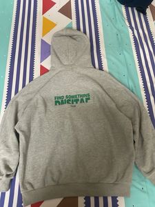 Cafe Che Top Grey down shoulder baggy Hoodie