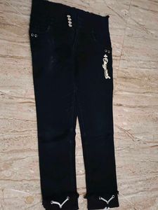 Stylish High-Waisted Jeans