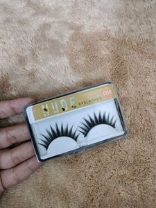 Nude Eyelashes