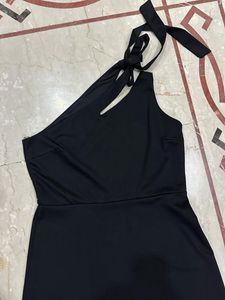 Women&#39;s Black Party Gown