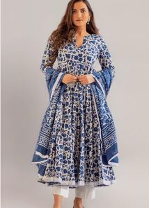 Elegant Blue Floral Kurta Set With Pants &amp; Dupat