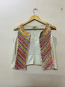 Embroidered Sleeveless Jacket