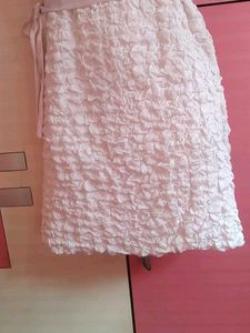 👸White Textured Party Dress