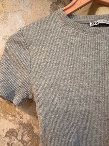 Zara Basic Ribbed Grey Crop Top, Bust-34/32