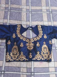 Elegant Blue &amp; Gold lahenga