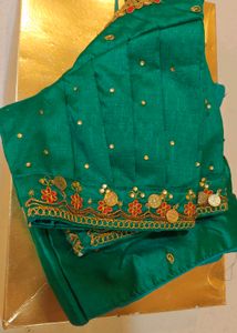 New Padded Sea Morpankhi CLR Blouse