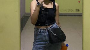 Denim Jeans From Urbanic