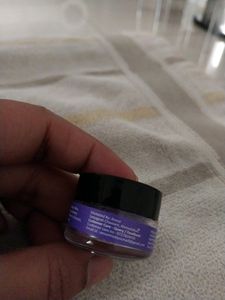 Amour Yemmy Berry Lip Scrub
