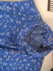 Floral Sleeveless Blue Top