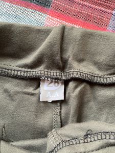 Women Olive Jegging