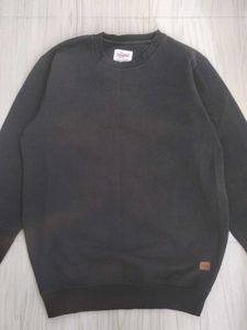 Roadster Perfectly Aged Sweatshirt.