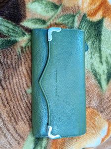Modest Green Leather Wallet 💚