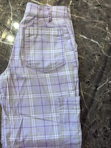 H&amp;M Divided Plaid Pants - Size US 4