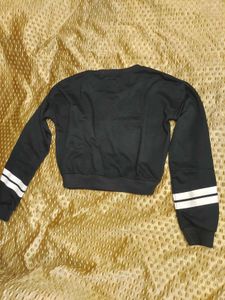 MISS Black Cropped Sweatshirt