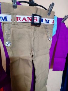 Trendy girl&#39;s Partywear outfit