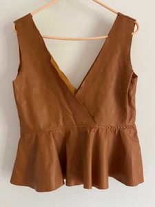 Brown Leather Top 🤎