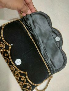 Embroidery Clutch 👜