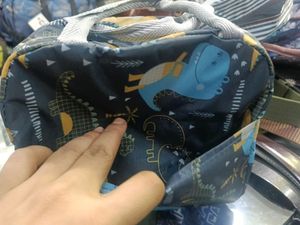 Trendy Lunch Bag With Heat Support Inside Fixed Pr