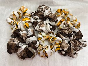 Trendy Floral Printed Fabric Scrunchies (Pack of 6