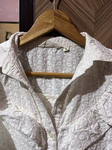 Cute Ruffled Sleeveless Top