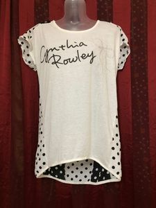 Q’ties White Short Sleeve Top