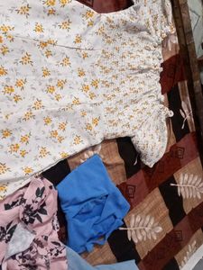 Combo Of 4 Tops Nd Tunics Used Just Once Or Twice