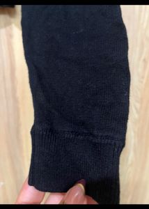 H&amp;M Cropped Sweater