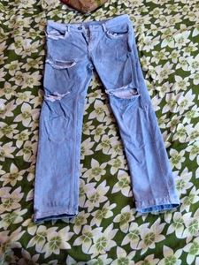 Jeans Selling