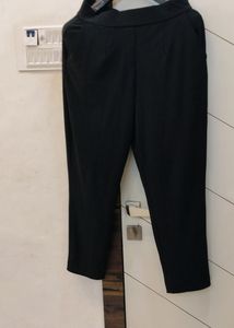 Awesome black office n active wear pant very comfo