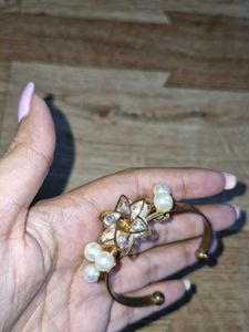 Pearl Flower Bracelet