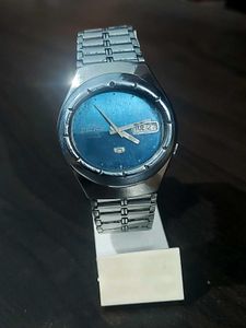 Vintage Seiko 5 Automatic Watch