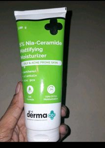 Derma Co Mattifying Moisturizer