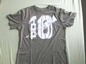 Streetwear Graphic Tshirt 💚