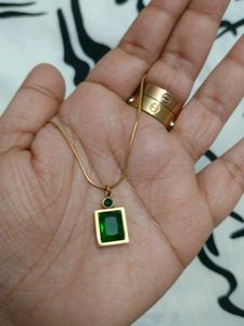green pendant necklace
