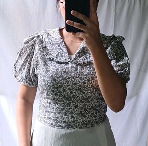 Peter Pan Collar Top