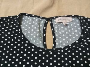 Women&#39;s Black Polka Dot Top With Round Neck