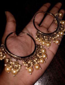 Hoop Earrings with Pearls