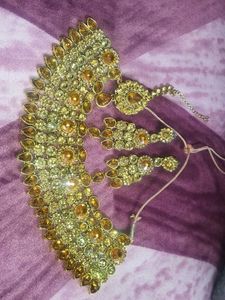Gold-toned Wedding Jewellery Set